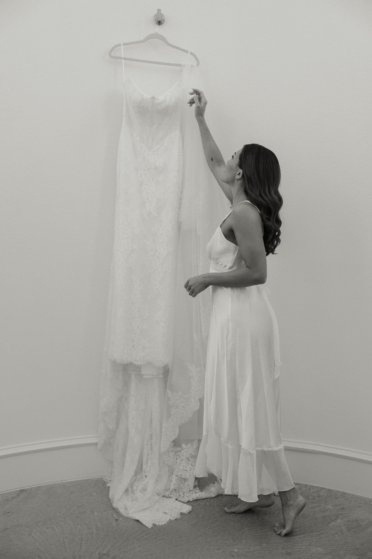 andreaandsean-adelphocellarswedding-dawnphotoco-27
