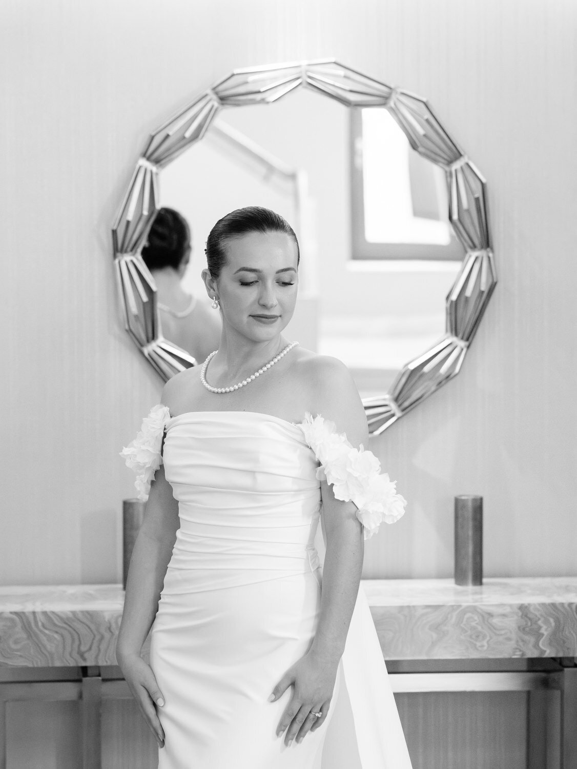 Romantic-Wedding-at-Island-Art-and-Taste–The-Residence-010
