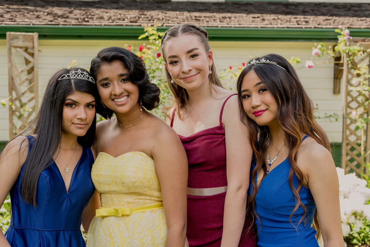 GRAD PORTRAITS-010
