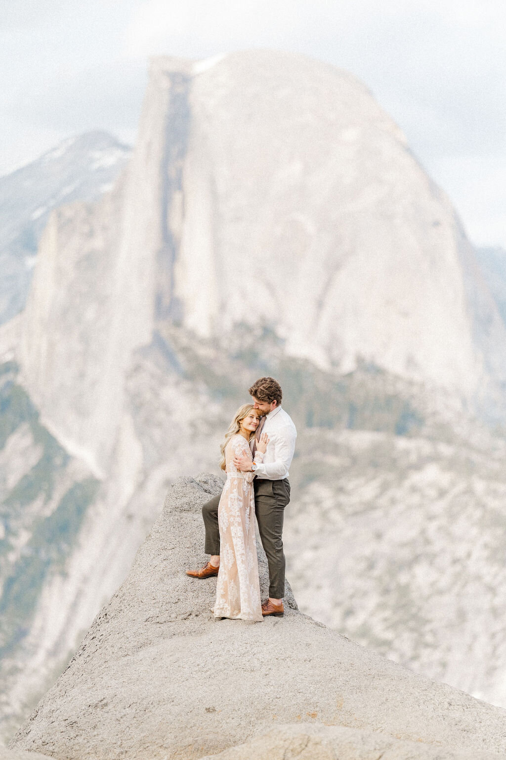 AJ Photography Armando Nevarez Yosemite California Engagement Weddings Elopement Elopements Photography Adventure Emotive Documentary3 (9)