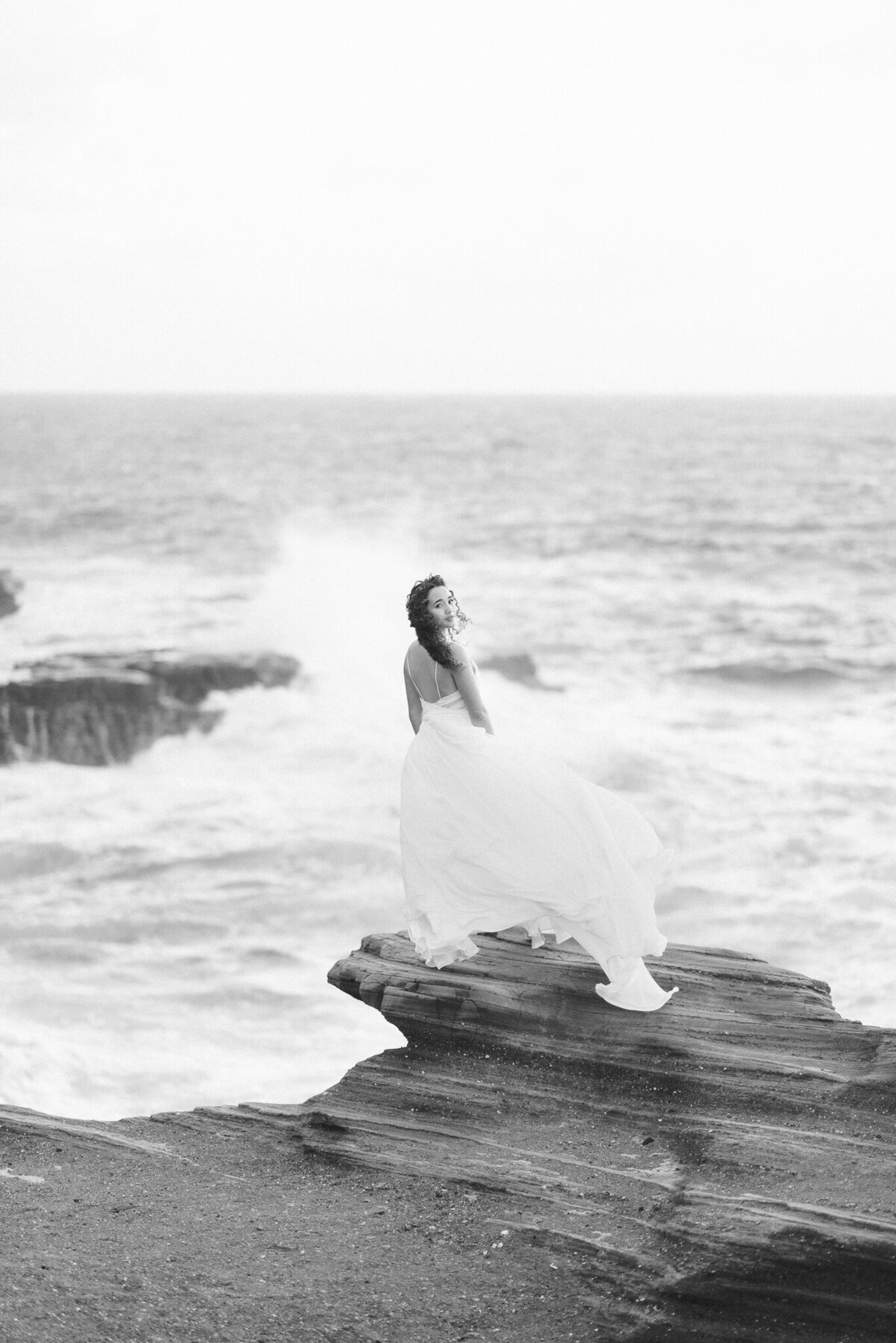 Oahu cliffs bride