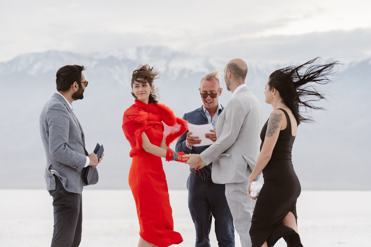 Death-Valley-Intimate-Wedding-8