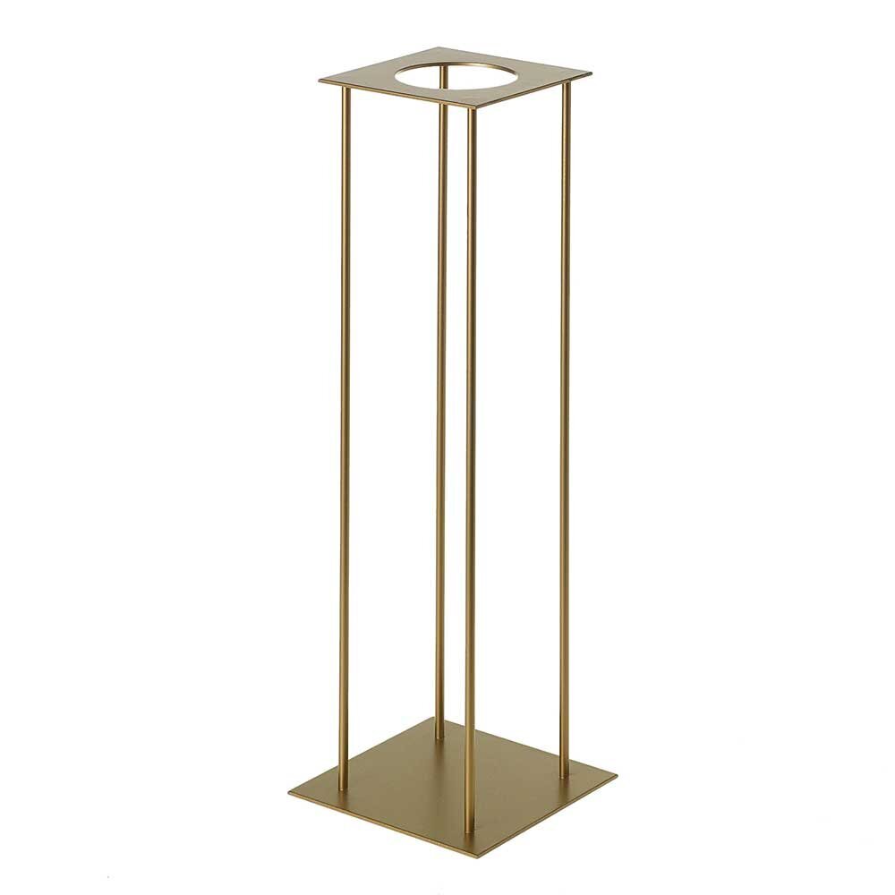 gold stand