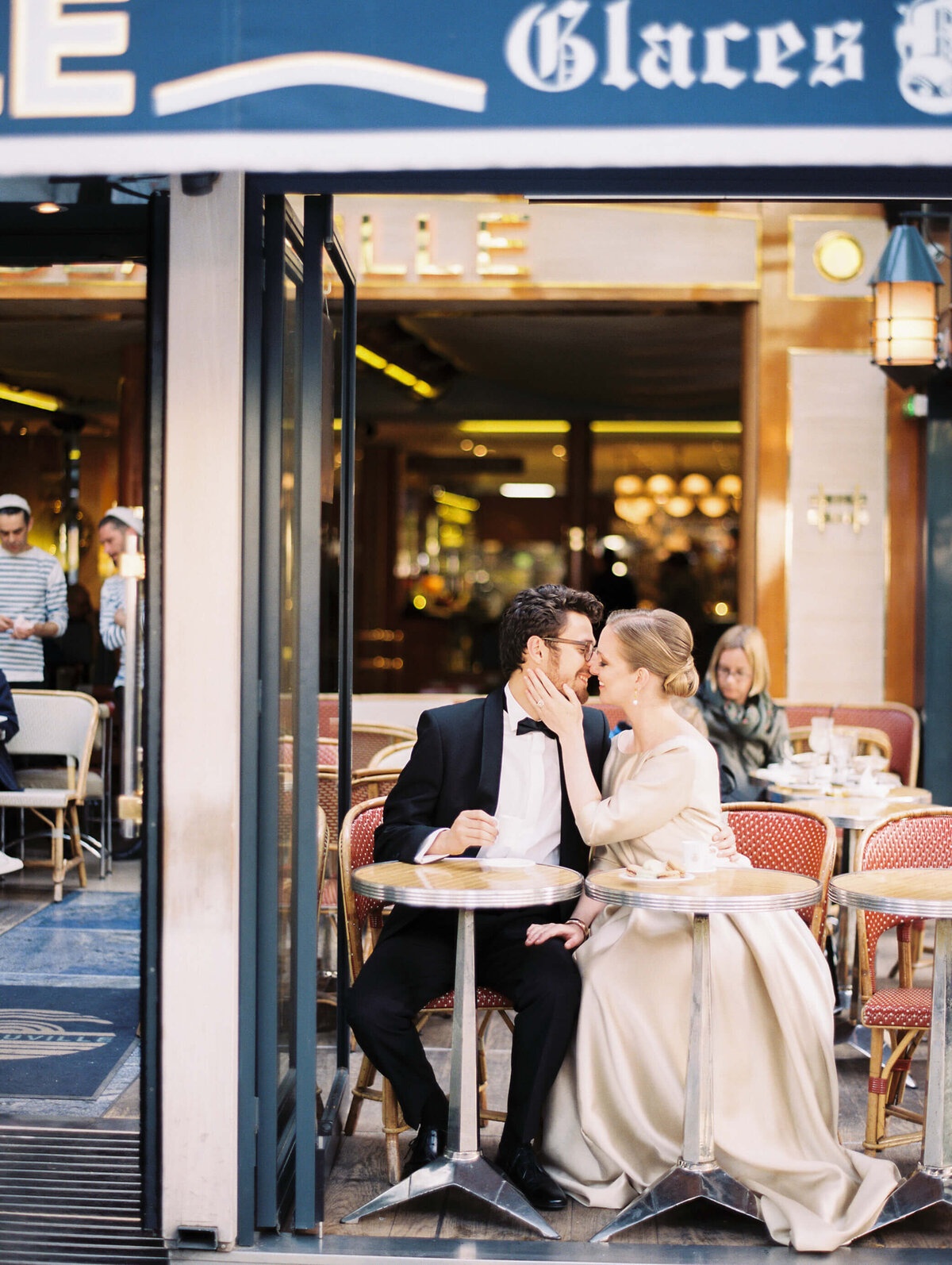 Styled shoot - Honeymoon in Paris - Kristin La Voie Photography 2017 07