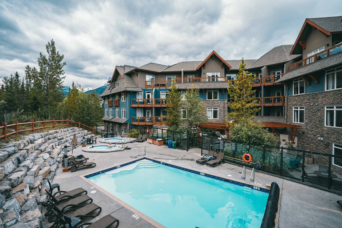 BLACKSTONE RESORT 