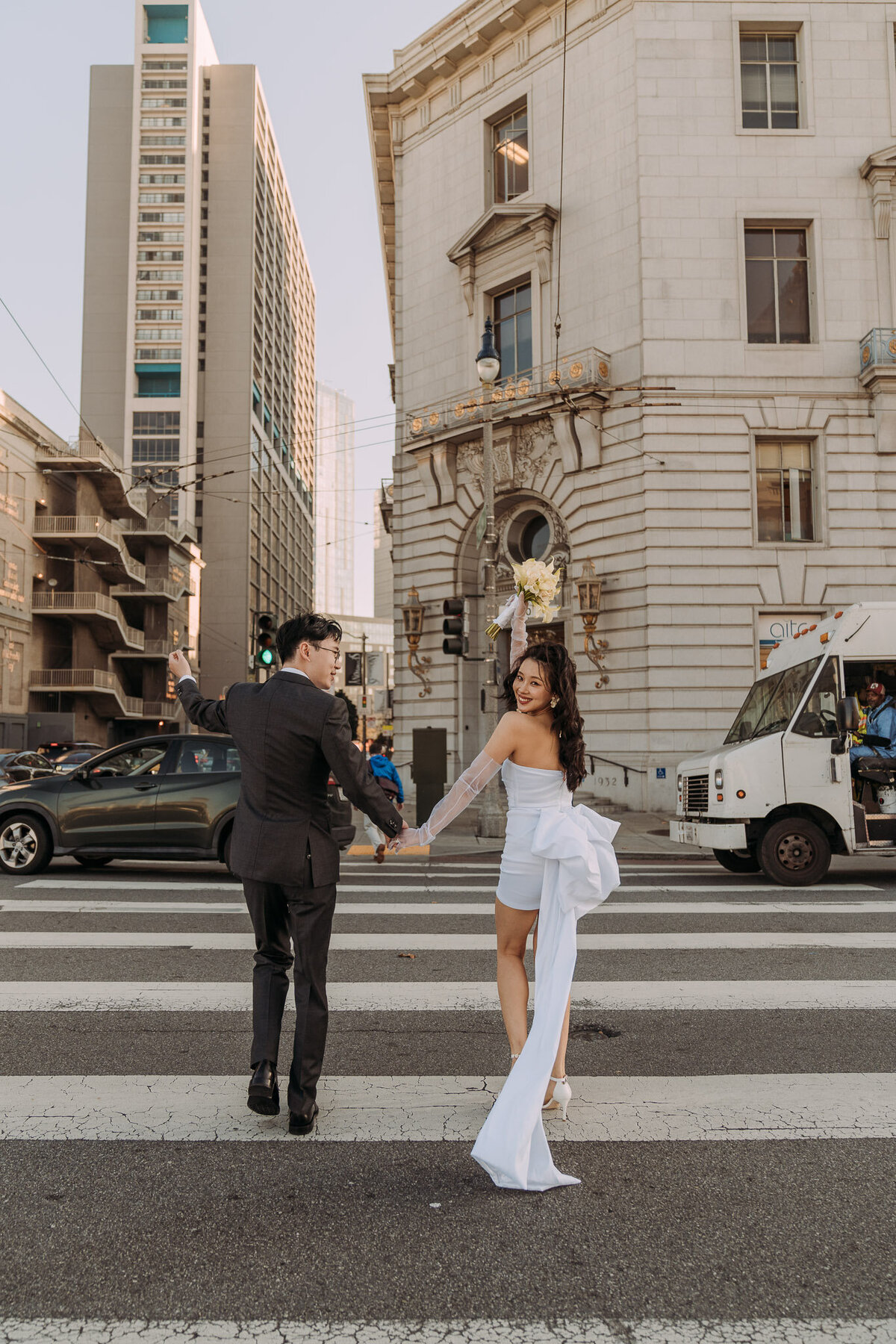 Joyce Li Photography Destination Wedding Elopement Engagement Lifestyle Portrait Photographer West Coast Seattle Washington California sfcityhallelopement-72