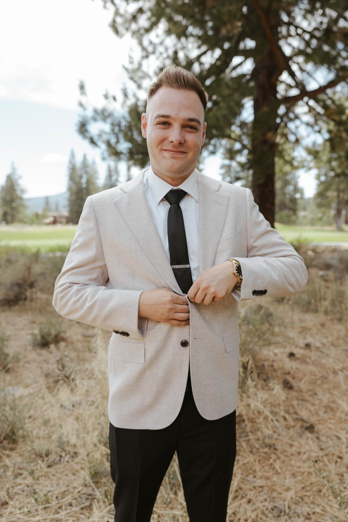 karly-alex-wedding-guys-getting-ready-28