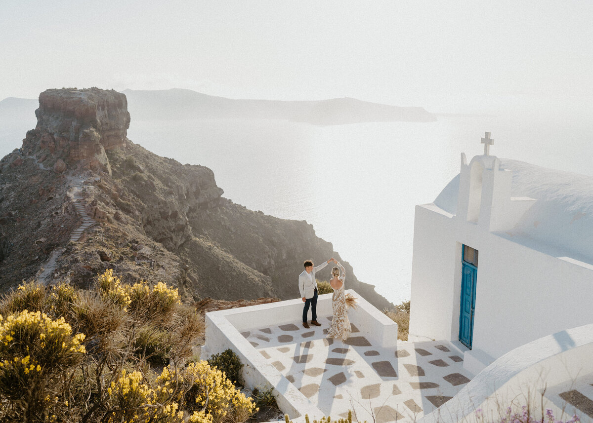 EMILY VANDEHEY PHOTOGRAPHY -- Santorini Greece Wedding Photographer -- Skaros Rock Elopement -- Codie + Wayne -- BRIDALS-32
