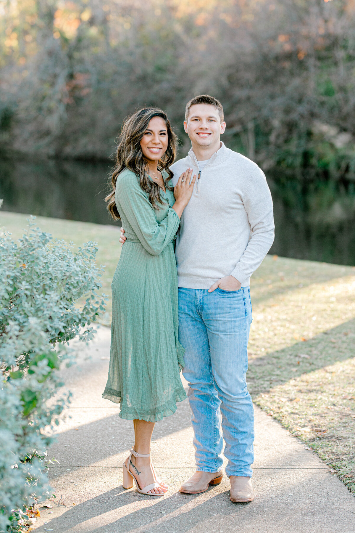Jasmine & Hayden Engagement Session at Lakeside Park | Dallas Wedding and Portrait Photography | Sami Kathryn Photography-1