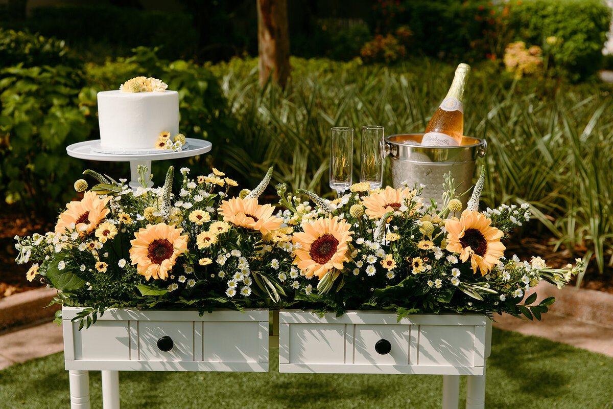 Jessica-Cruz-Photo-Elopement-Florida-Botanical-Gardens-Chantilly-Chic-5