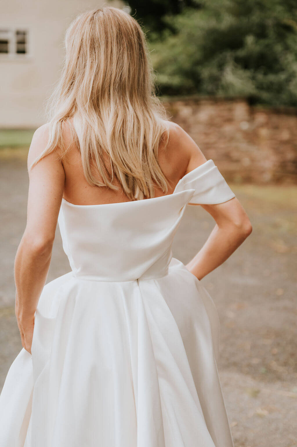 Issy-and-Bella-Floral-Design-Wedding-Florist-Herefordshire-Broadfield-Court-j&N101