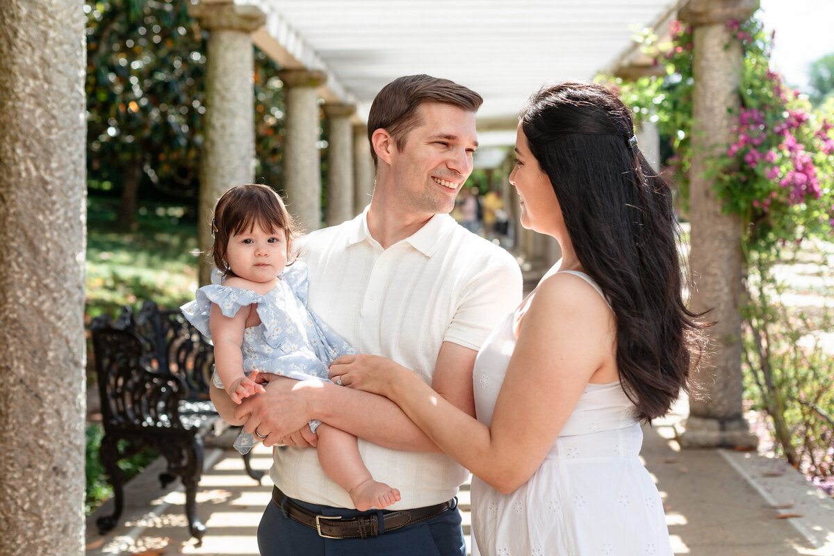 outdoor-family-portraits-richmond-virginia