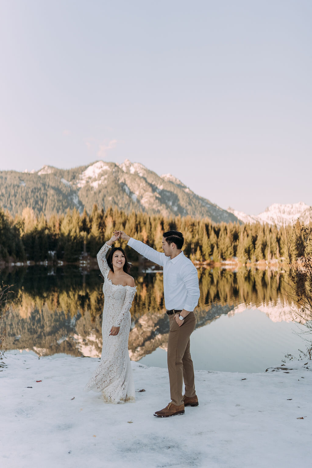 Joyce Li Photography Destination Wedding Elopement Engagement Lifestyle Portrait Photographer West Coast Seattle Washington California goldcreekpondengagement-15