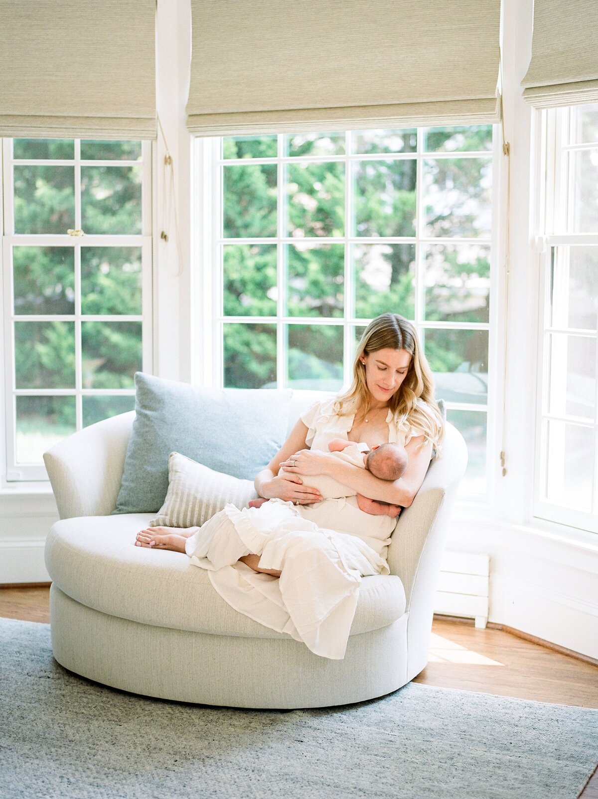modern-indoor-newborn-richmond-va-photos-amy-nicole-photography-0023