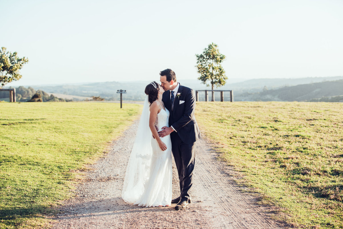 DougAmy_ByronViewFarm_WeddingPhotographer_AnnaOsetroff_WebHighlights-122