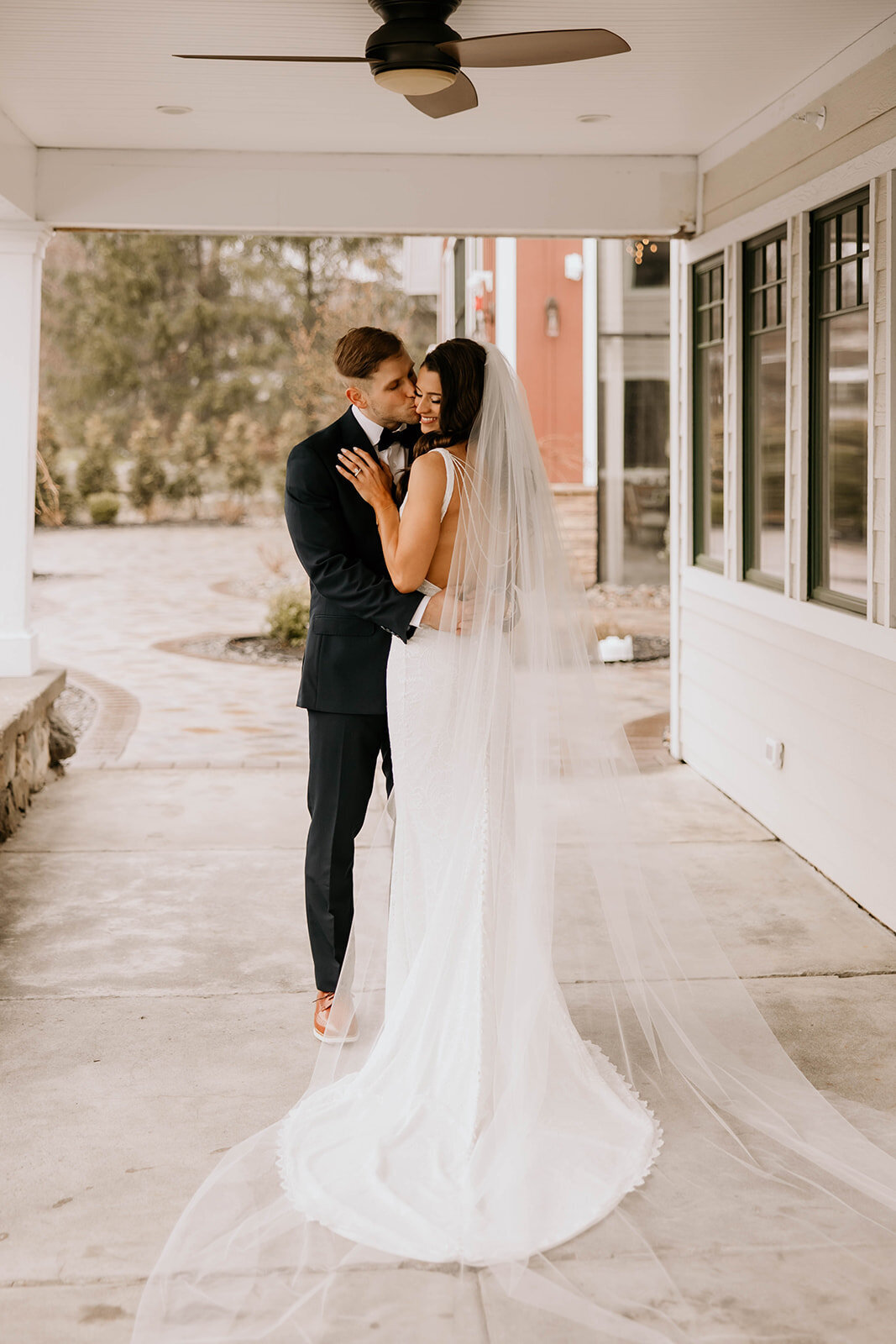 Jess & Steve - Barn at Villa Venezia - Newlywed Portraits 187_websize