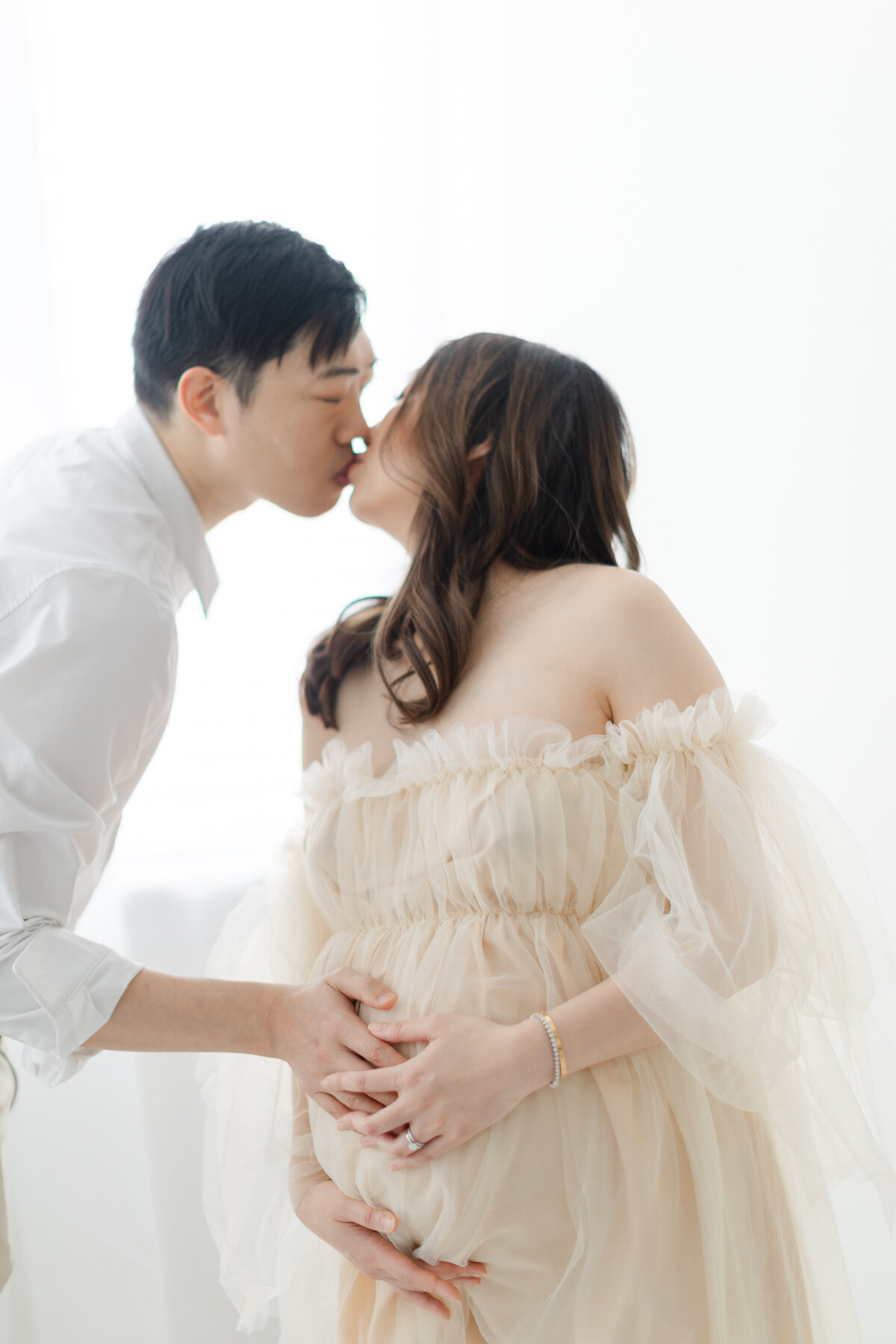 Maternity portrait session at Philadelphia photography studio - 9