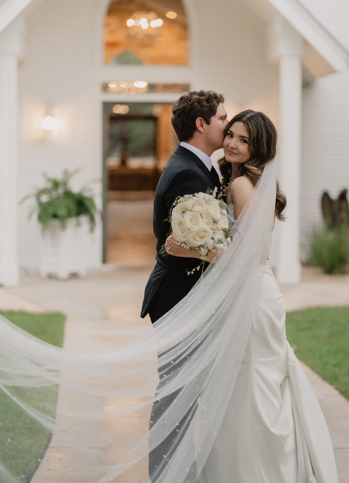 N&TWeddingPreviews-69
