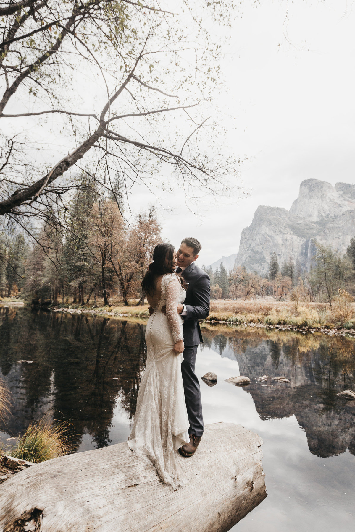 athena-and-camron-how-to-elope-in-yosemite-valley-lower-valley-woods5