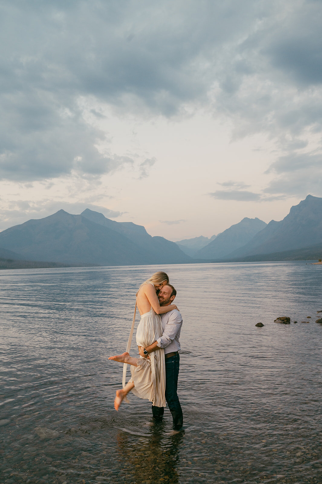 vintage-hollywood-glacier-national-park-elopement-presley-gray-photo1603