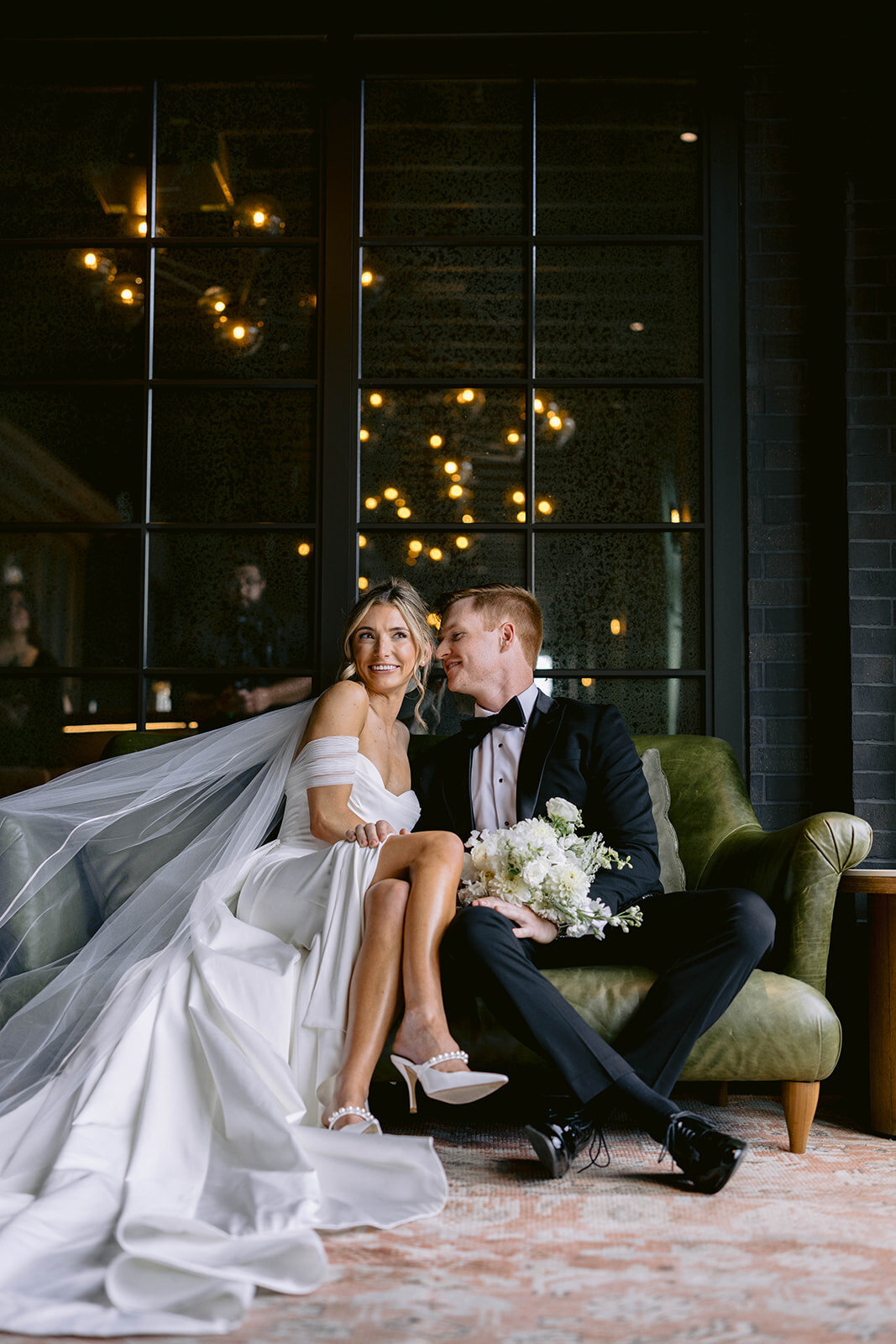BookTowerWediding_PaigeandRyan_AliciaFrancesPhotography01 (201)
