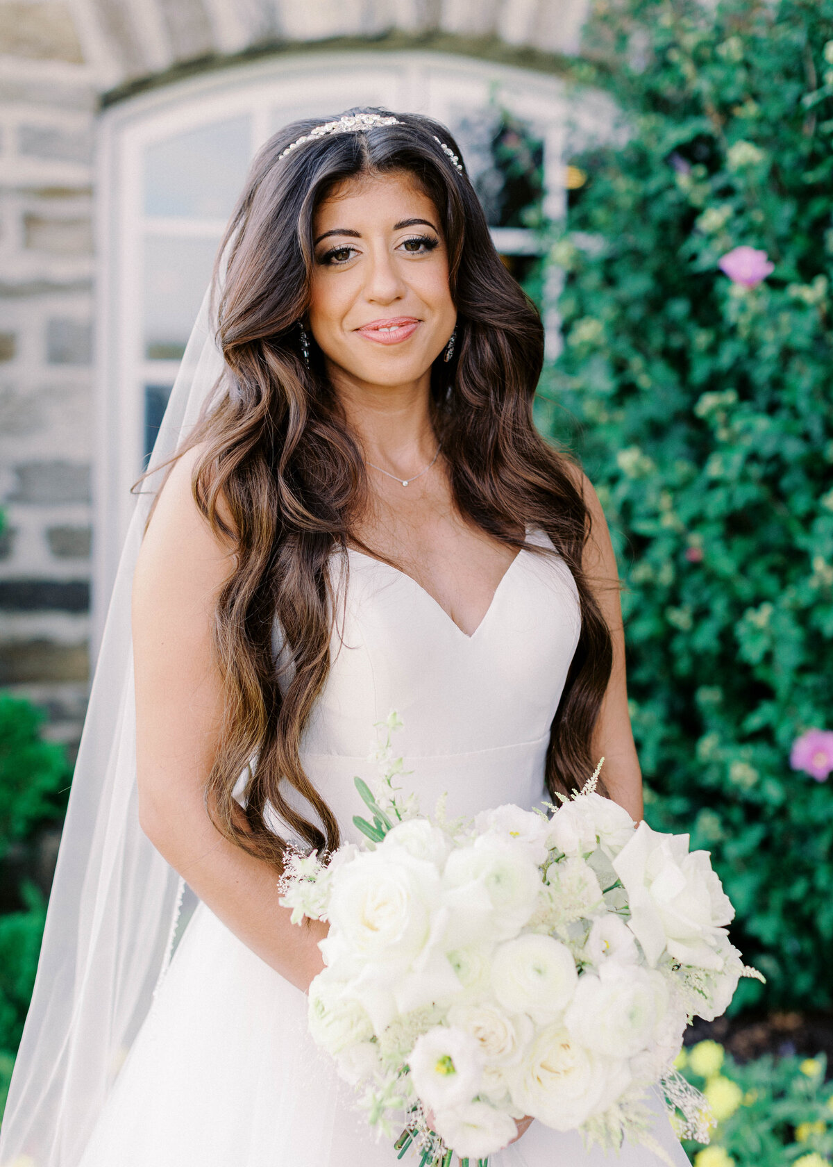 Huntingdon-Valley-Country-Club-Wedding-Small-Bridal-Party-Photos_039