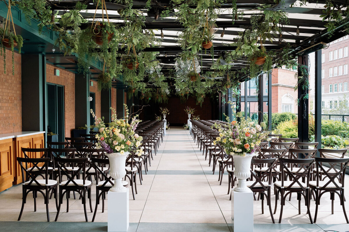 43-ceremony-chairs-flowers