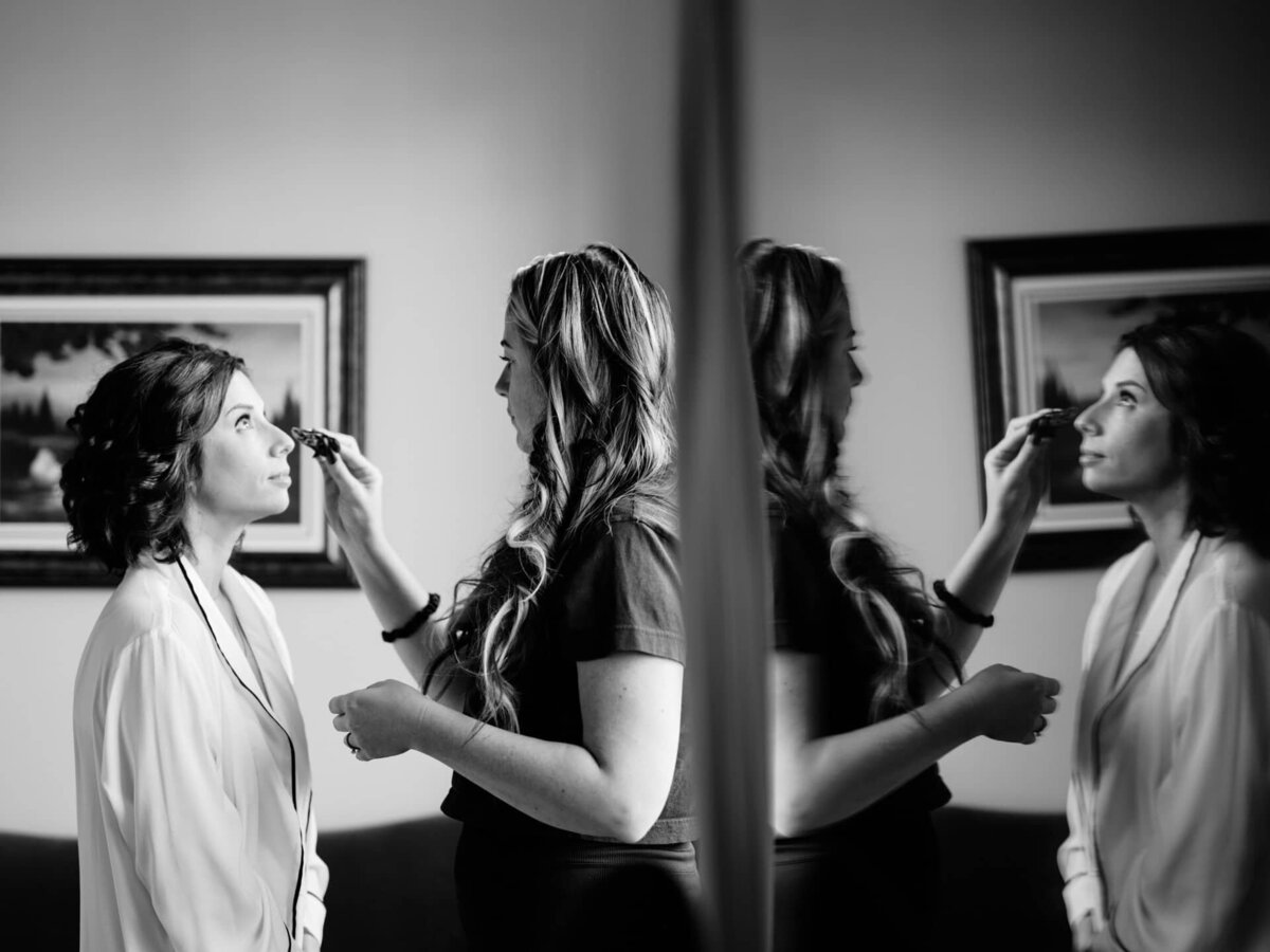 bride getting ready photos