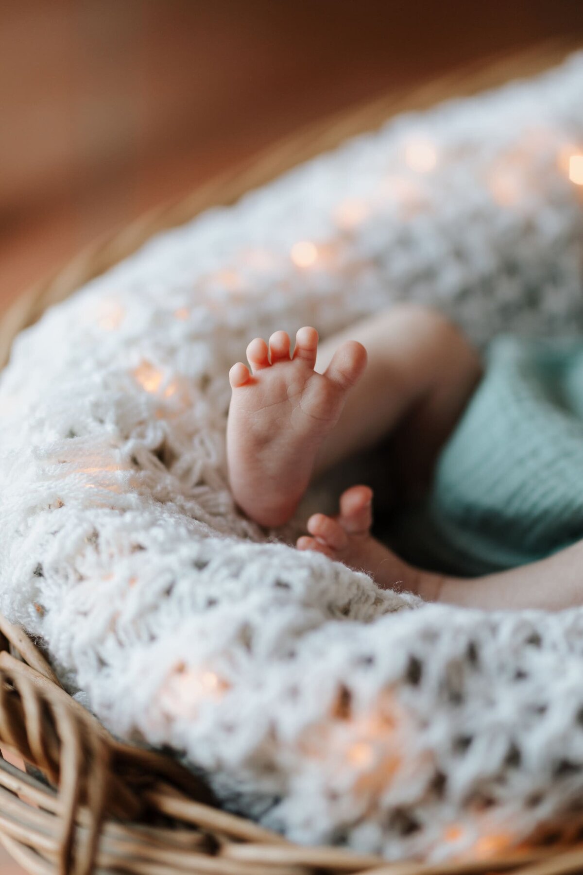 Come-seance-naissance-rhone-pieds