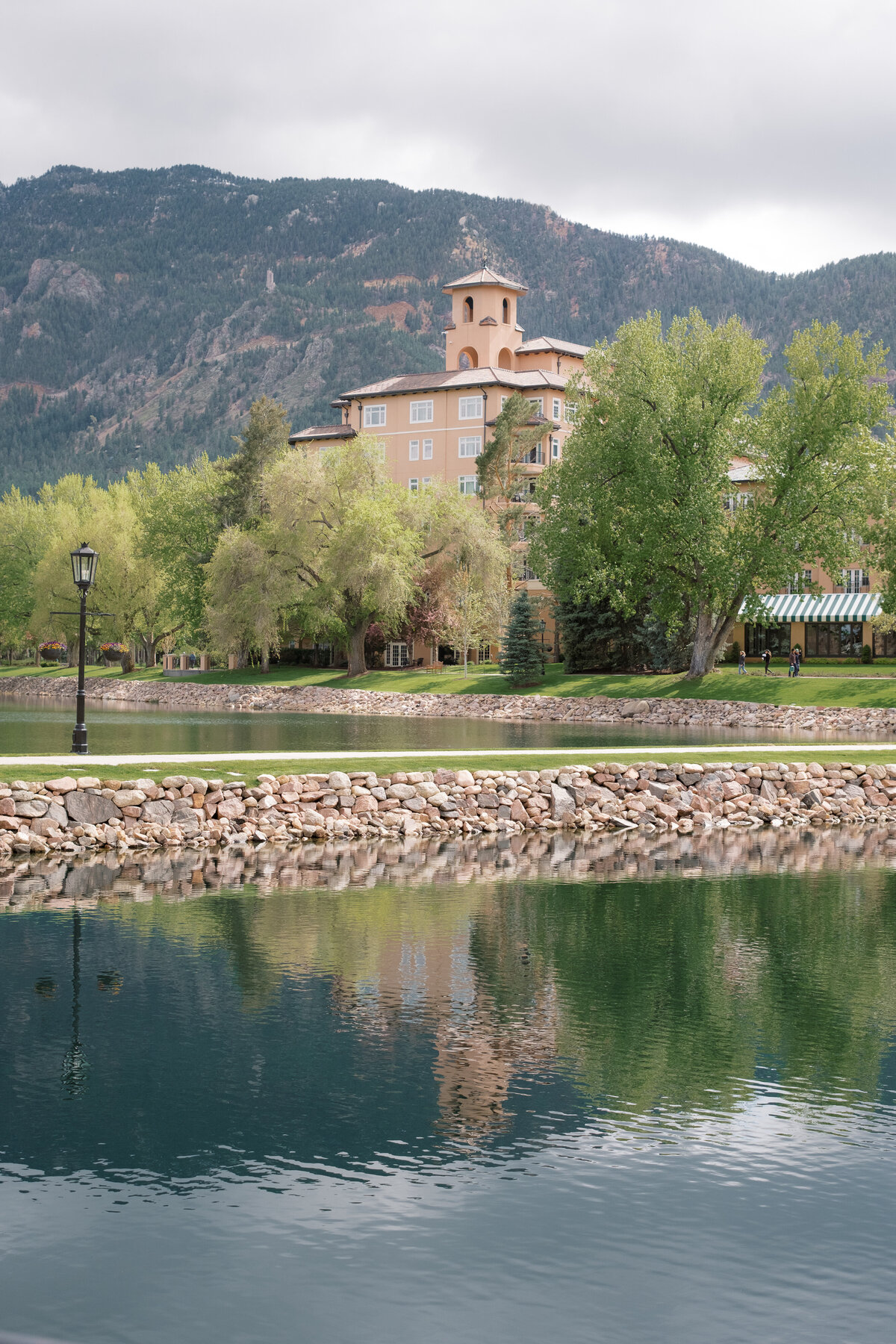 elegant spring wedding at The Broadmoor Resort in Colorado Springs, Colorado