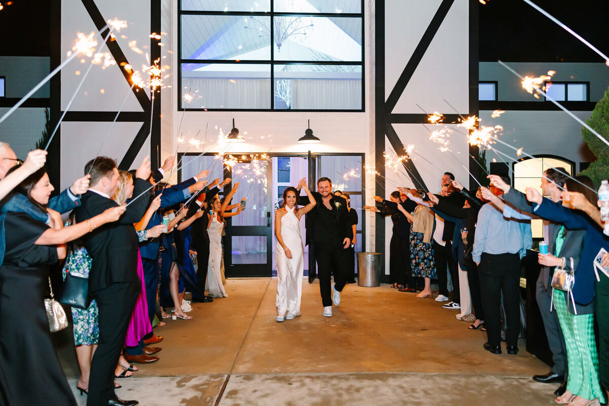 Sydney-and-Carsen-Luxury-wedding-in-Dallas-Texas-Bella-Vista-Wedding-Planning-005