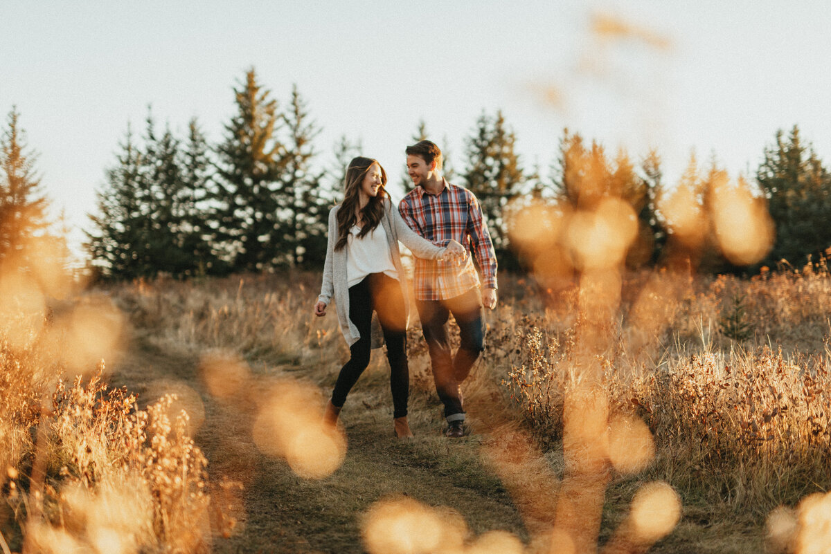REVELASHSTUDIO-COUPLES-FALL-ENGAGEMENT-01