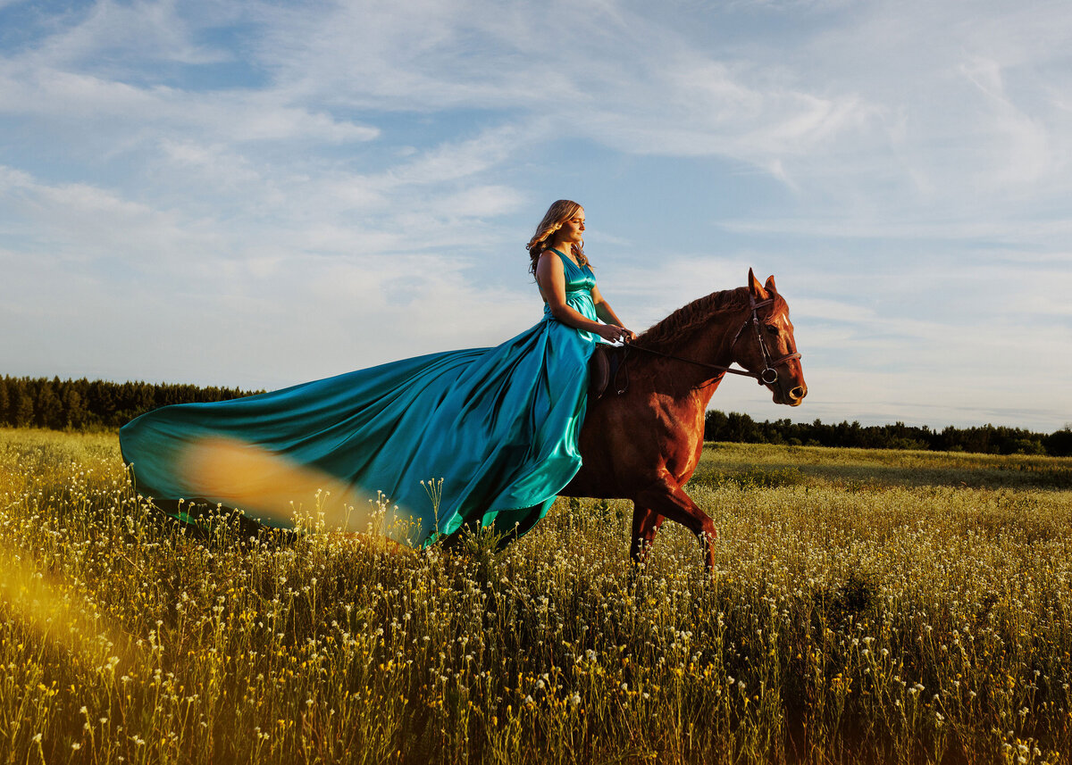 Minneapolis Senior Pictures Horse