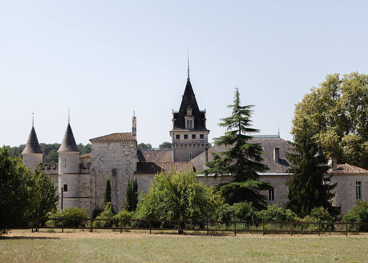 luxury - chateau- wedding -france - florist - planning - flowers .5