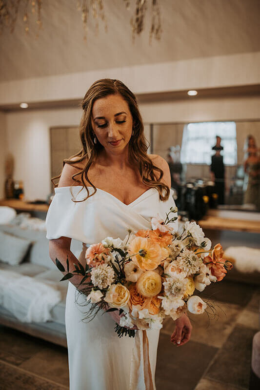 B N 14 brides bouquet