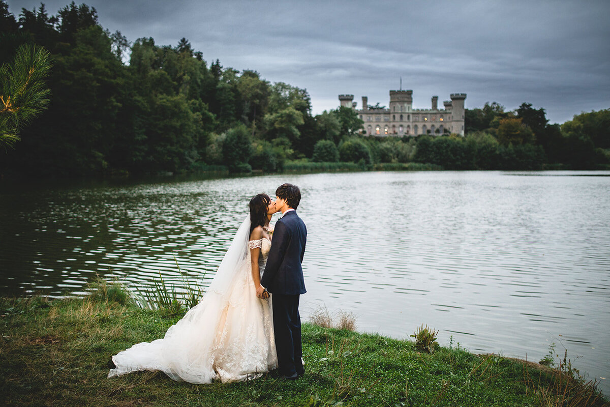 eastnor-castle-wedding-photographers-429