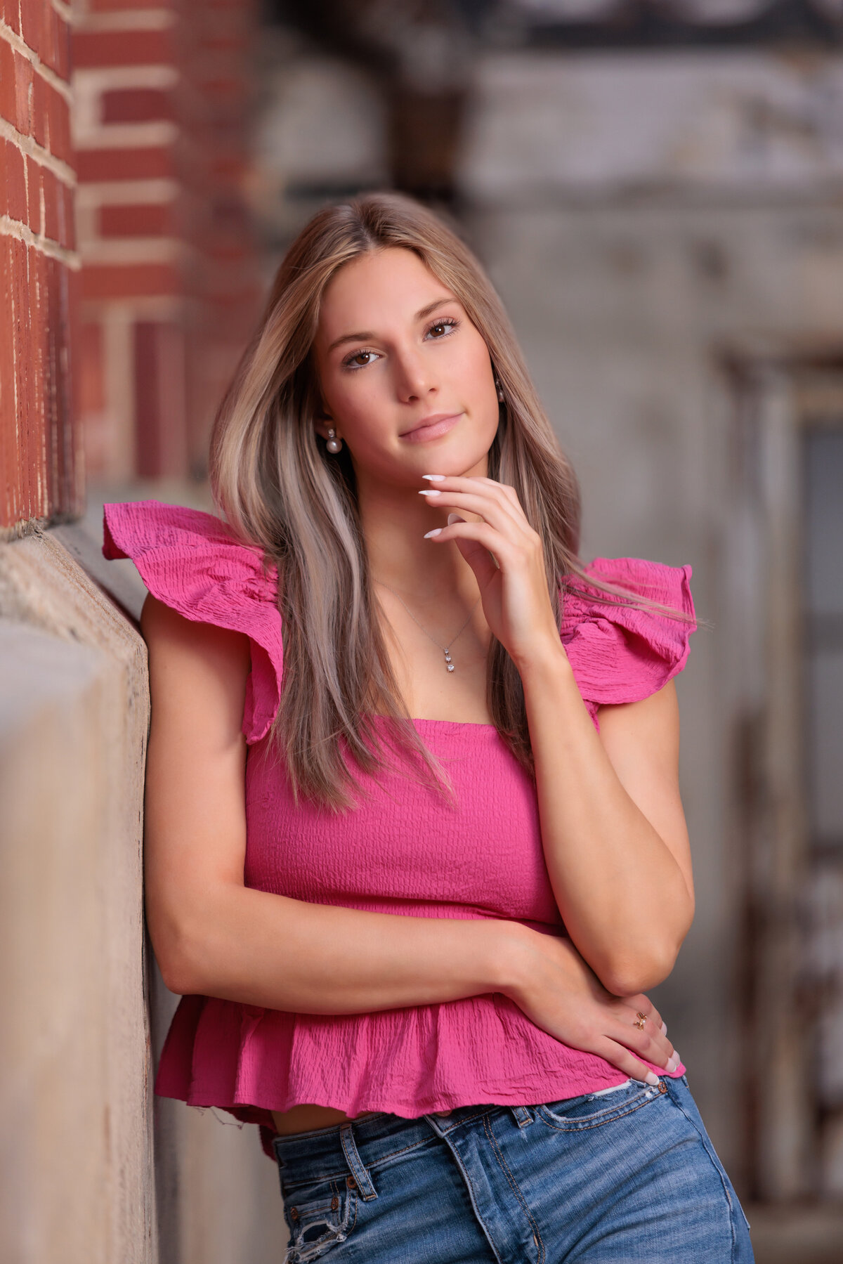 Urban Vibe for this senior portrait wearing a causal outfit.