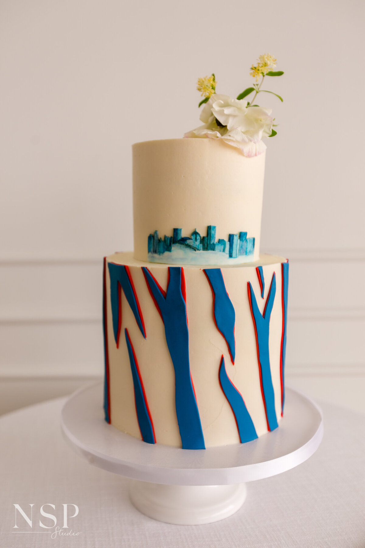 18-Buffalo Bills Cake Highline Rochester Verve Event Co..jpg