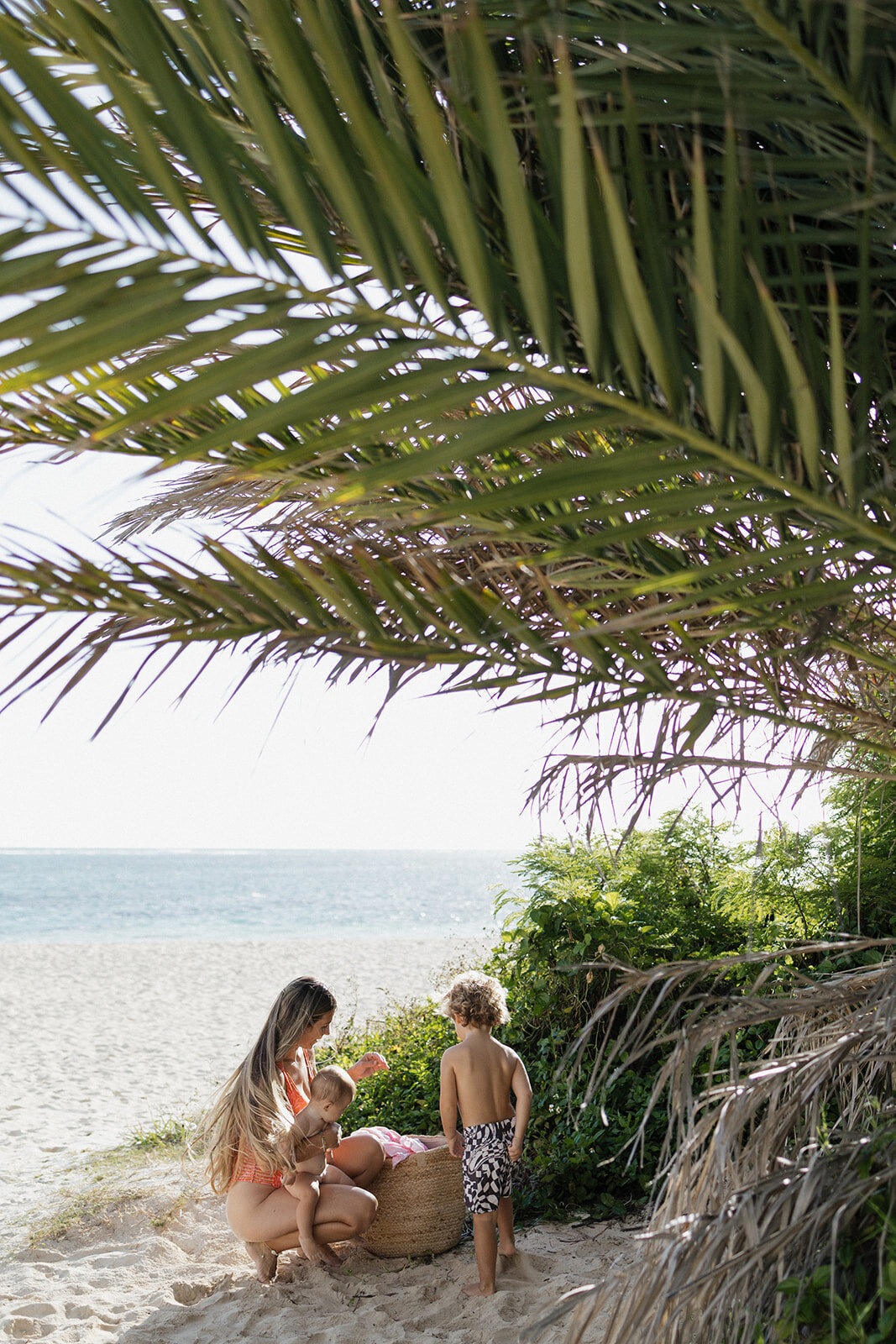 OahuBeachMotherhoodPhotos-58