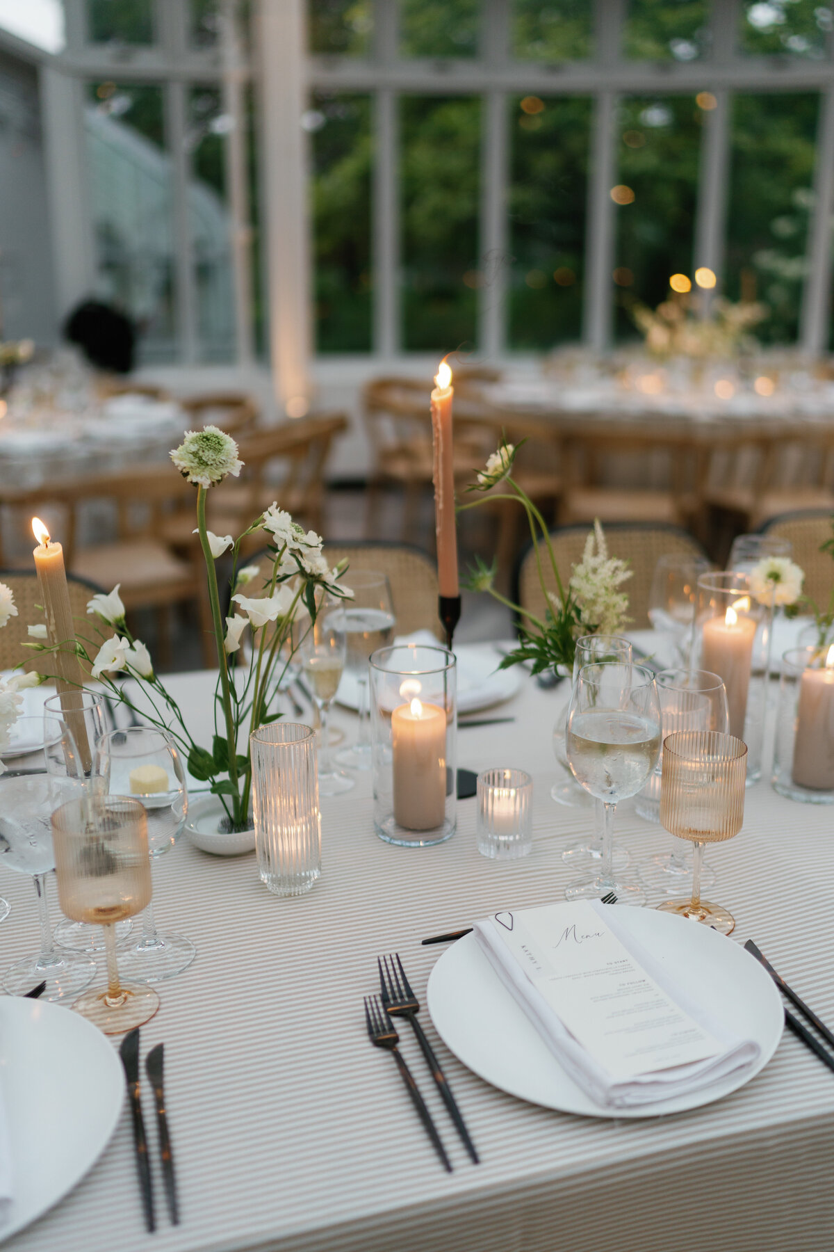 timeless-modern-feminie-wedding-reception-tablescape-candles-sarah-brehant-events
