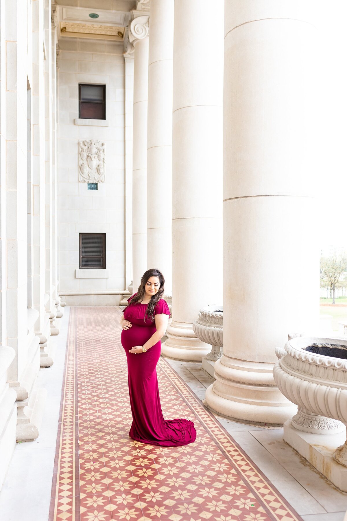 Maternity session red dress