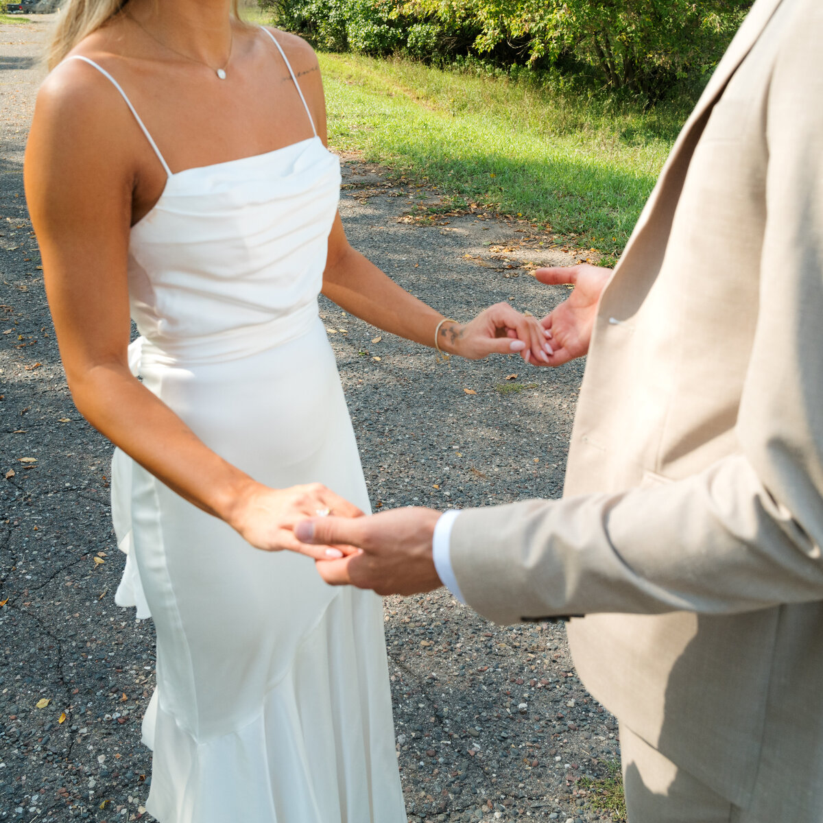 Backyard-Wedding-Rogers-MN-B&S-Will-DeGraw-Clever-Disarray-14
