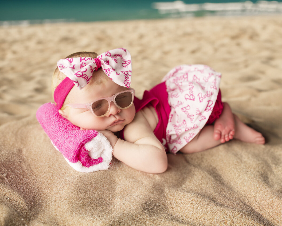 Naomi barbie-1099 beach 
