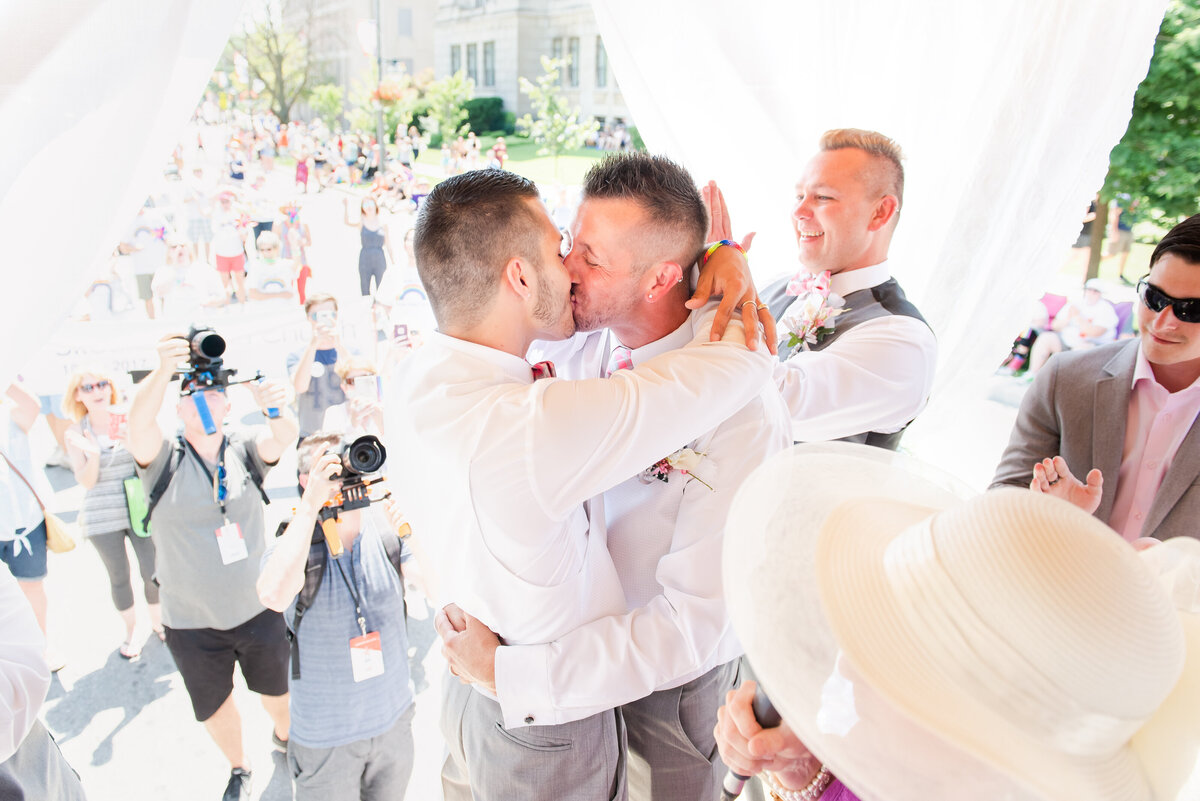same-sex-wedding-london-ontario-wedding-photographer_004