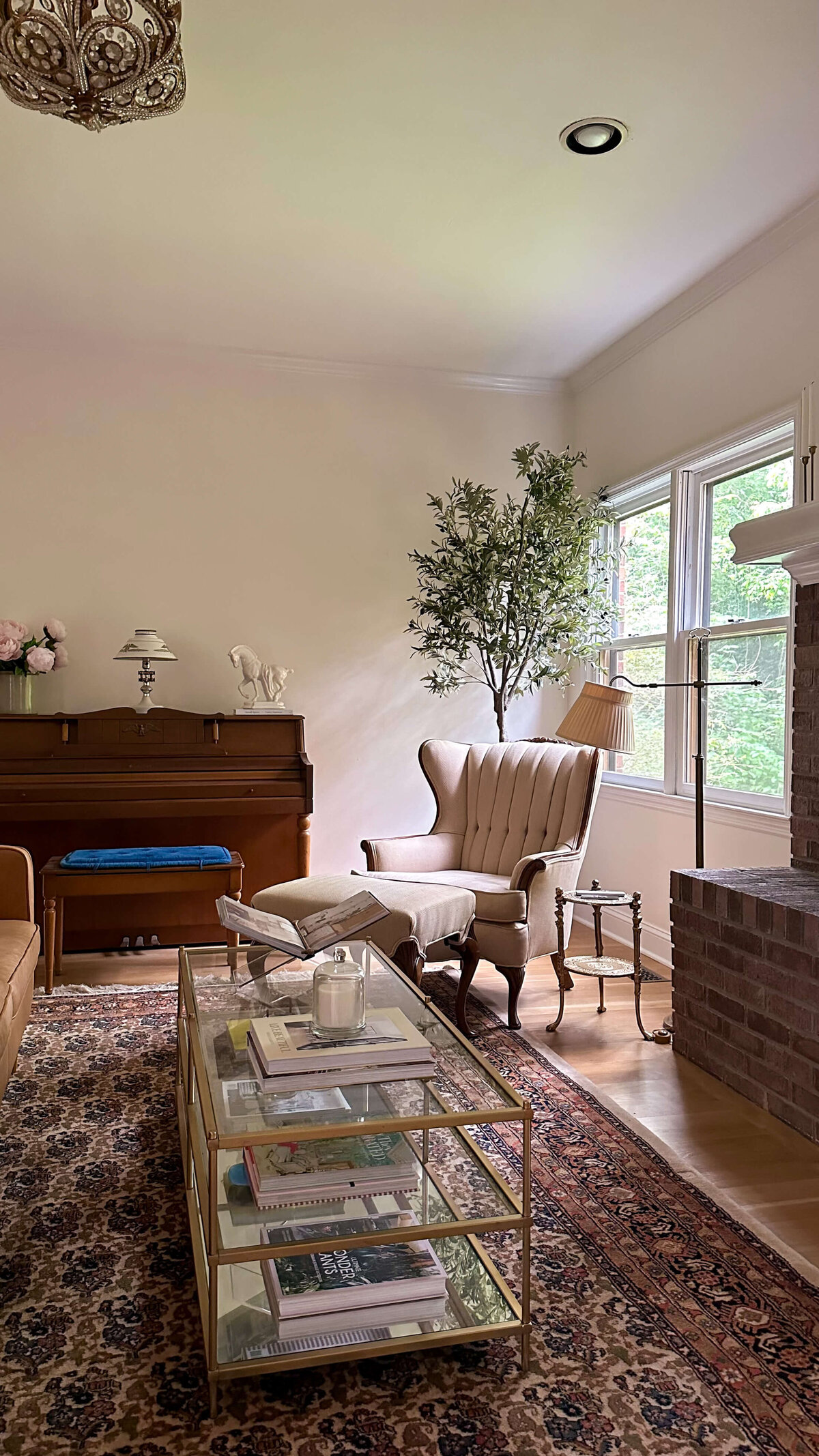warm-living-room-aesthetic