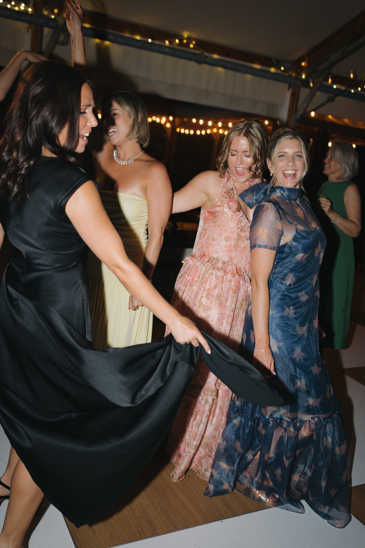 250830JENMAT_adv0284