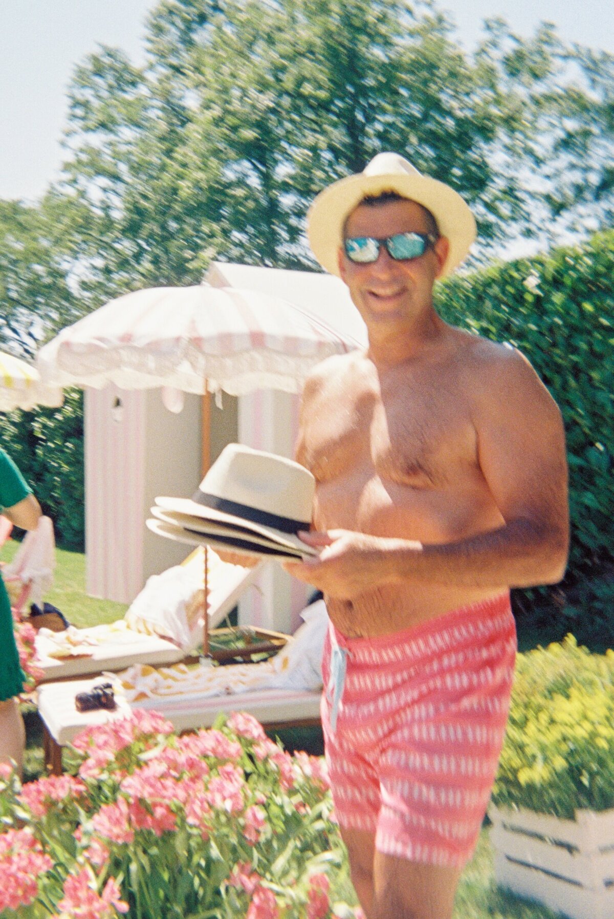 SarahAndyPoolParty_Provence_LF_034