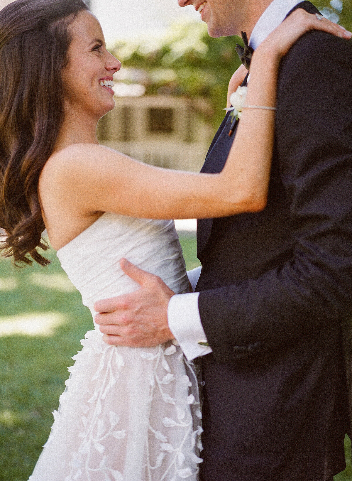 meg-smith-napa-wedding-beaulieuu-garden00029