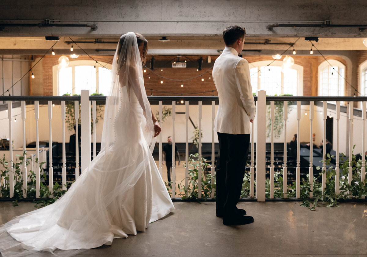 the-evergreen-portland-oregon-wedding-first-look-photos-41