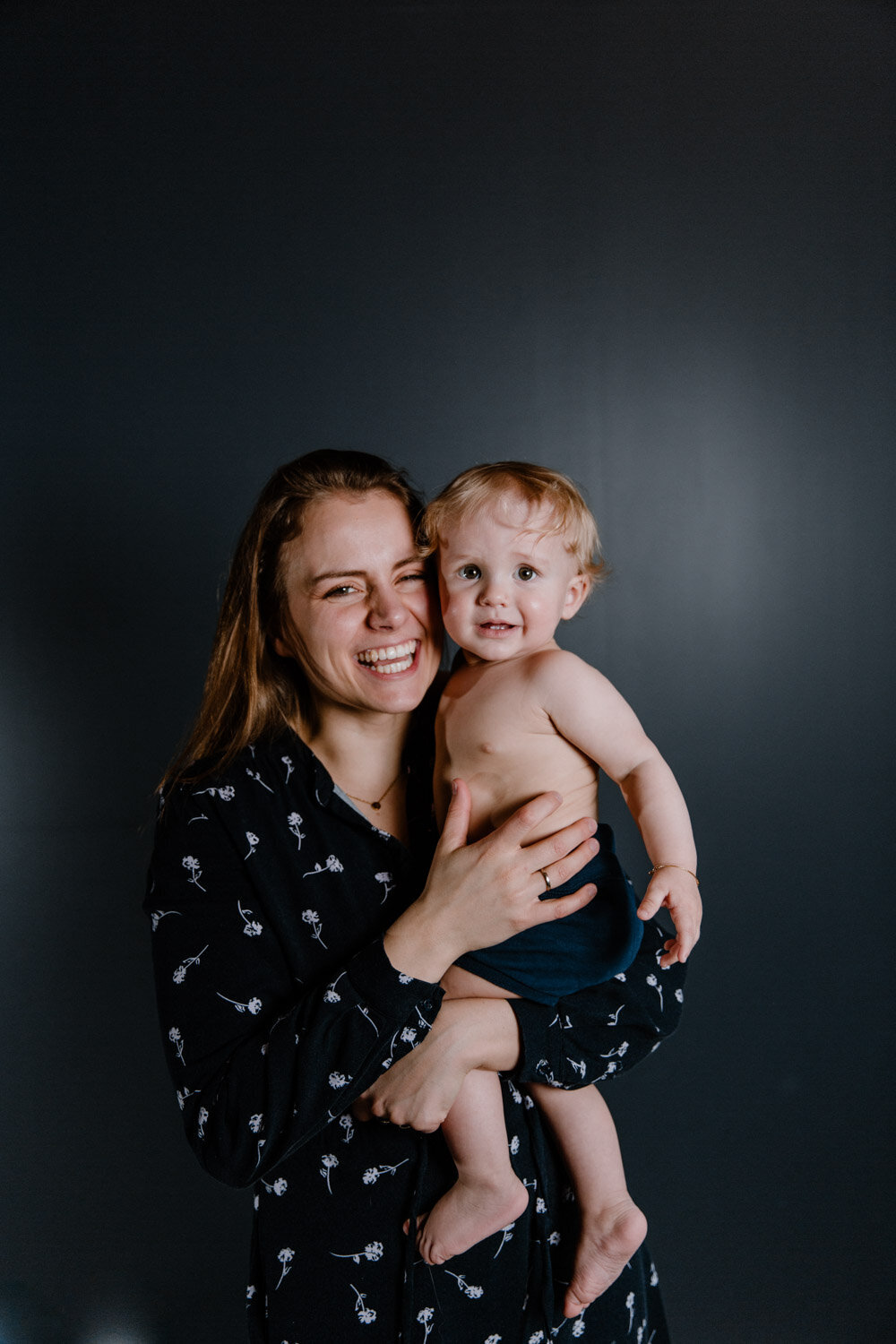 familie_hjemme_studio_Oslo_homesession_charlottechristensen_morogsønn3